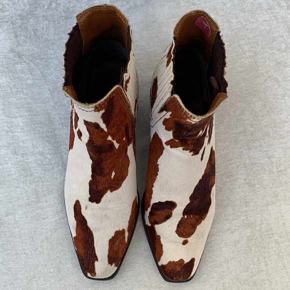 Zara Cow Print Calf Hair Western Ankle Booties - Picture 9 of 14